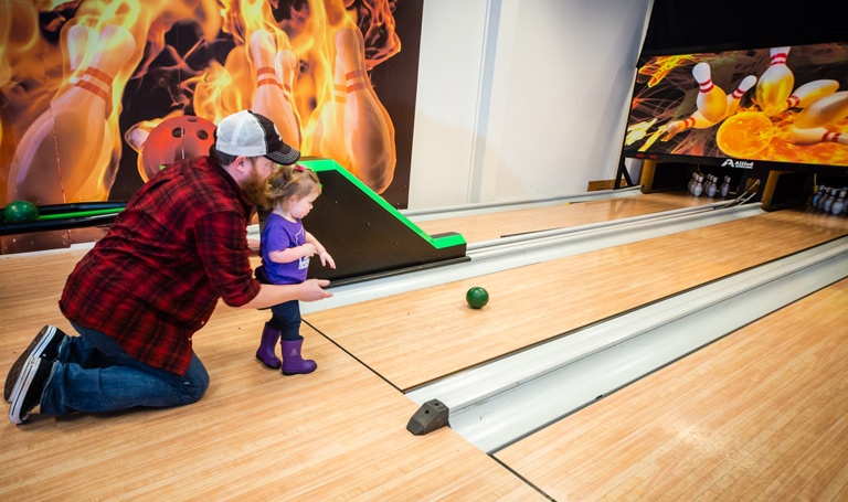 Attractions - Mini Bowling